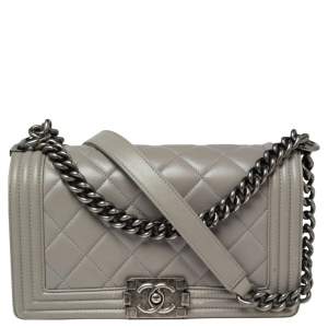 مملوكة مسبقًا Chanel Grey Quilted Leather Medium Boy Bag