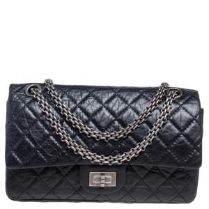 Pre Owned Chanel Black Quilted Aged Leather Reissue 2.55 Classic 225 Flap Bag