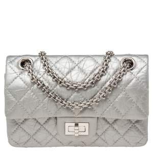 Pre Owned Chanel Silver Quilted Crinkled Leather 2.55 Reissue 224 Double Flap Bag