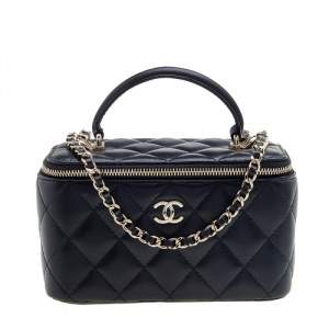 Pre Owned Chanel Black Quilted Leather Small Vanity Case Bag