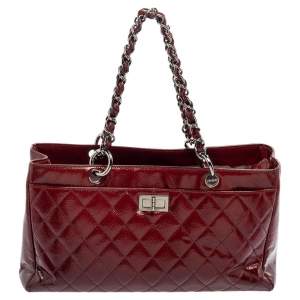 Pre Owned Chanel Burgundy Ombré Quilted Patent Leather 2.55 Reissue Bag