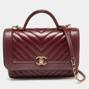 Pre Owned Chanel Red Chevron Leather Classic Top Handle Bag
