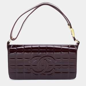 مملوكة مسبقًا Chanel Burgundy Chocolate Bar Patent Leather East West Shoulder Bag