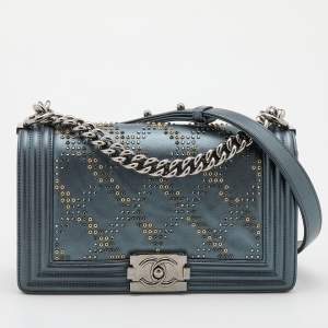 مملوكة مسبقًا Chanel Grey Leather Medium Embellished Boy Bag