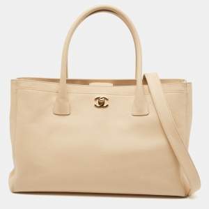 Pre Owned Chanel Beige Leather Cerf Shopper Tote