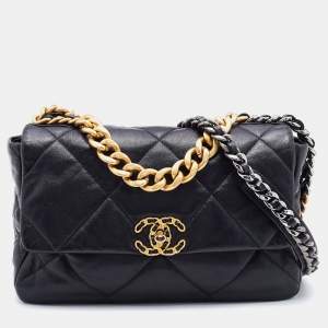 Pre Owned Chanel Black Quilted Leather CC Chain Link 19 Flap Bag