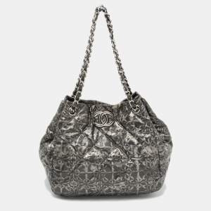 Pre Owned Chanel Metallic Grey Quilted Printed Vinyl Rock in Moscow Hobo