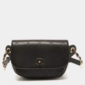 Pre Owned Chanel Black Quilted Leather CC Waist Bag