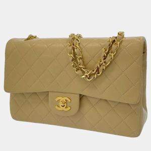 Pre Owned Chanel Beige Lambskin Leather Medium Classic Double Flap Bag