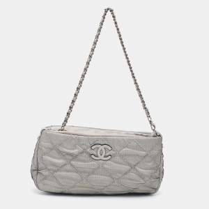 Pre Owned Chanel Grey Quilted Mesh and Leather Baguette Bag