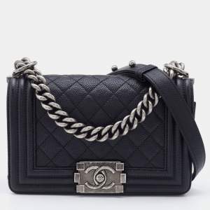 مملوكة مسبقًا Chanel Black Quilted Caviar Leather Small Boy Flap Bag