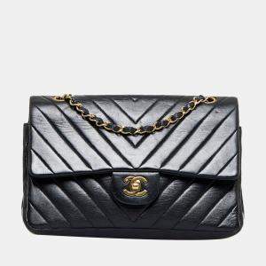 Chanel Black Leather Chevron Classic Medium Double Flap Bag