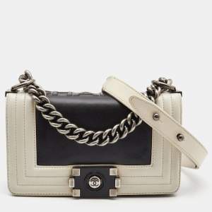 Pre Owned Chanel Black/White Quilted Leather Mini Chain Boy Flap Bag