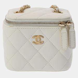 Chanel White Leather CC Vanity Case