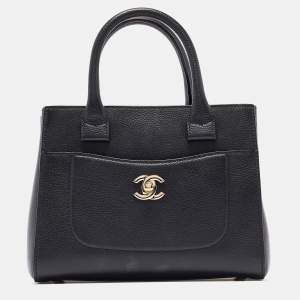 Pre Owned Chanel Black Leather Mini Neo Executive Tote