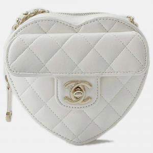 Pre Owned Chanel White Lambskin Matelasse Large CC In Love Heart Bag
