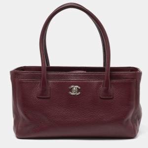 Pre Owned Chanel Red Leather Small Cerf Shopper Tote