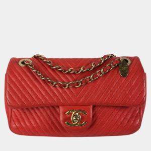 Chanel Red Medium Wrinkled Calfskin Quilted Chevron Medallion Charm Surpique Flap