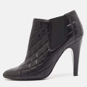 Chanel Black Quilted Leather CC Ankle Booties Size 39.5