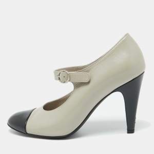 Chanel Grey/Black Leather Pumps Size 38.5