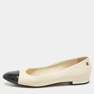 Pre Owned Chanel Off White/Black Leather CC Ballet Flats Size 39
