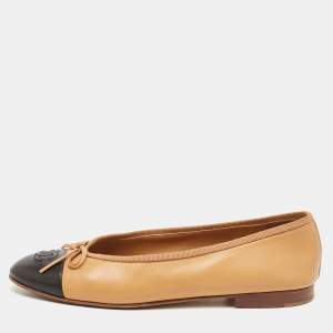 Pre Owned Chanel Beige/Black Leather CC Bow Ballet Flats Size 38.5