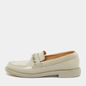 Chanel Light Grey Patent Leather Interlocking CC Logo Slip On Loafers Size 38.5