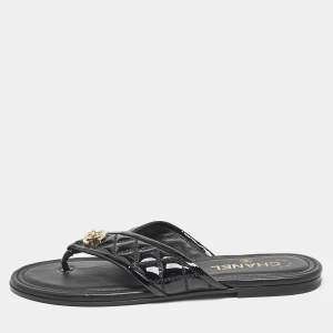 Chanel Black Patent Leather CC Lock Thong Flat Sandals Size 38