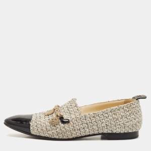 Chanel Black/Cream Tweed and Patent Charm Embellished Loafers Size 38.5
