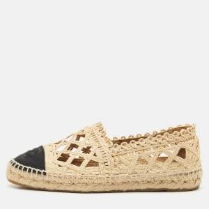 Chanel Beige/Black Woven Raffia and Fabric CC Cap Toe Espadrille Flats Size 38