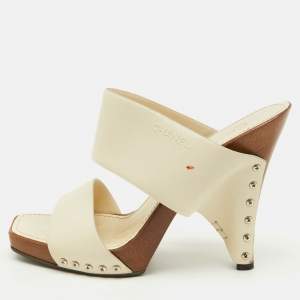 Chanel Off White Leather Platform Slide Sandals Size 39