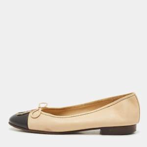 Pre Owned Chanel Beige/Black Leather CC Bow Cap Toe Ballet Flats Size 34.5