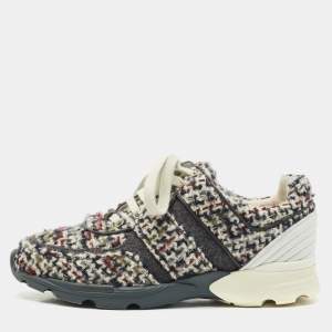مملوكة مسبقًا Chanel Multicolor Tweed and Leather Low Top Sneakers Size 38