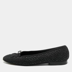 مملوكة مسبقًا Chanel Black Fabric CC Bow Cap Toe Ballet Flats Size 38