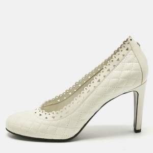 Pre Owned Chanel White Quilted Laser Cut Leather Round Toe Pumps Size 40
