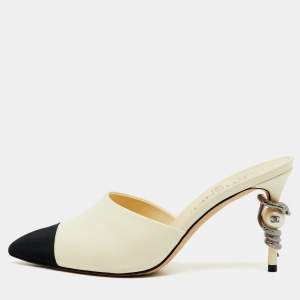 Pre Owned Chanel Cream/Black Leather and Canvas CC Faux Pearl Embellished Heel Mules Size 38