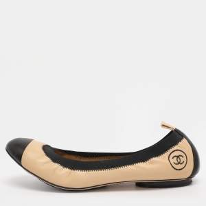 Pre Owned Chanel Beige/Black Leather Scrunch Ballet Flats Size 39.5
