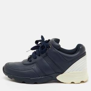 Pre Owned Chanel Navy Blue/White Leather CC Low Top Sneakers Size 36.5