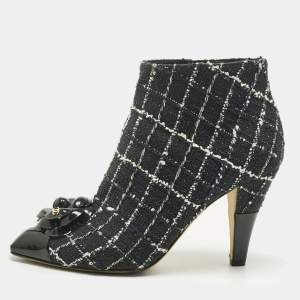 Pre Owned Chanel Navy Blue Patent Leather and Tweed CC Ankle Length Boots Size 39