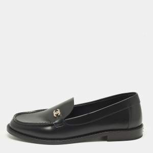 Pre Owned Chanel Black Leather CC Logo Slip On Loafers Size 38
