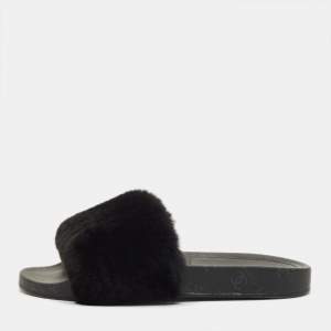 Pre Owned Chanel Size 40 Black Rabbit Fur Pool Slide 