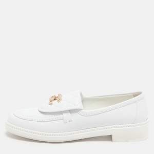 Pre Owned Chanel CC Size 39 White Leather Loafers