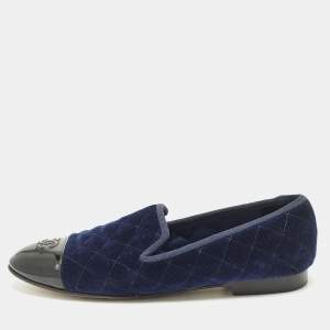 Pre Owned Chanel Interlocking CC Logo Size 40 Navy Blue Patent Leather and Velvet Smoking Slippers