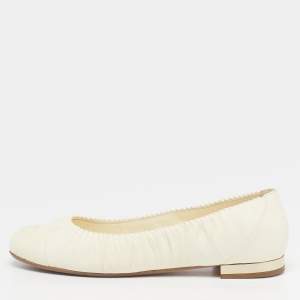 Pre Owned Chanel CC Size 38 Cream Leather Ballet Flats