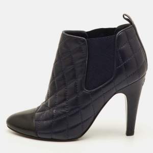 Pre Owned Chanel CC Size 35.5 Navy Blue/Black Quilted Leather Ankle Length Boots