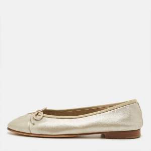 Pre Owned Chanel CC Size 37 Silver Leather Ballet Flats