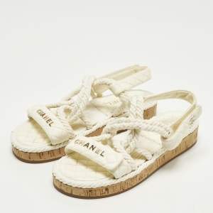 مملوكة مسبقًا Chanel Dad CC Size 39 Cream Quilted Leather and Rope Slingback Sandals
