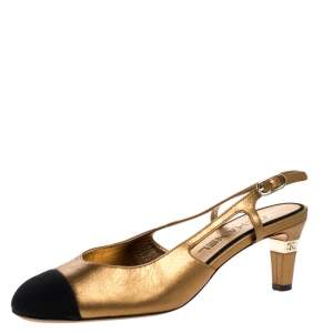 Chanel Two Tone Leather And Fabric Cap Toe Slingback Sandals Size 39.5