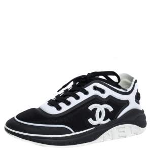 Pre Owned Chanel Black/White Fabric CC Lace Up Sneakers Size 40.5