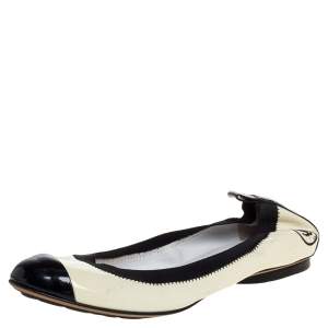Pre Owned Chanel Monochrome Patent Leather CC Scrunch Ballet Flats Size 39